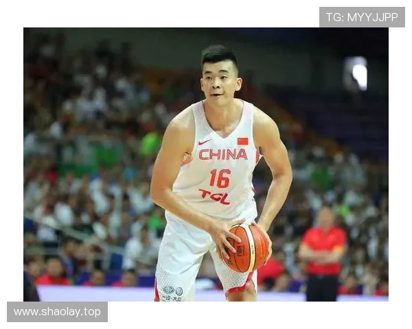 [CBA]孙浩钦送出妙传 李慕豪跟进双手扣.